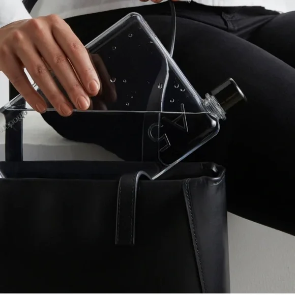 MEMOBOTTLE A5 memobottle and A5 Silicone Sleeve - Pale Coral - Picture 4 of 6